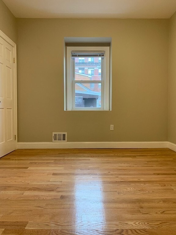 Building Photo - 15 Boardman St Unit 2