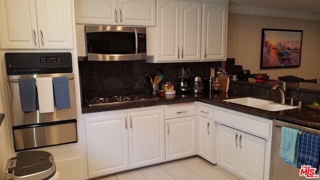 Photo - 4731 La Villa Marina Ln Unit D