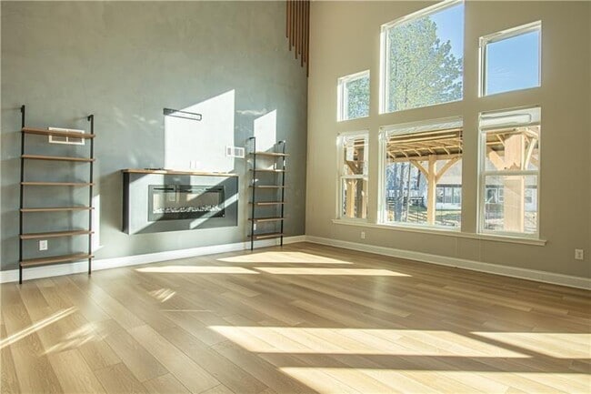 Photo - 7950 Welch Mill