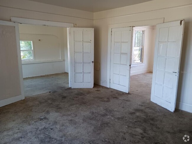 Building Photo - 720 6th St NE Unit 3 Rental