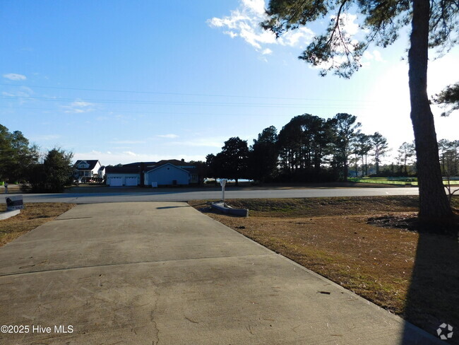 Building Photo - 1103 Pelican Dr Rental