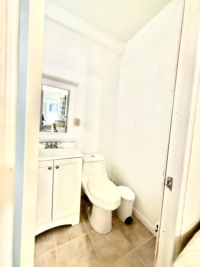 Photo - 4906 NW 45th Ave Unit Studio