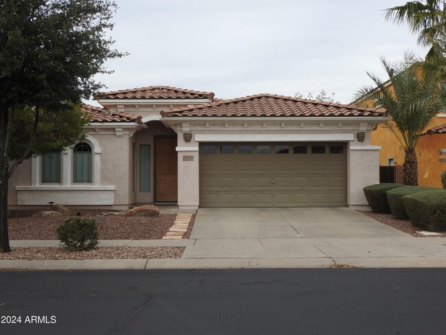 Photo - 884 E La Costa Pl House