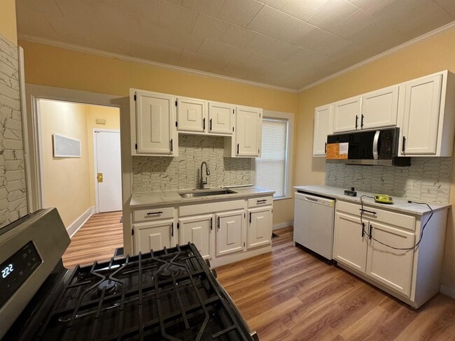 Photo - 32 Claremon St Unit 1