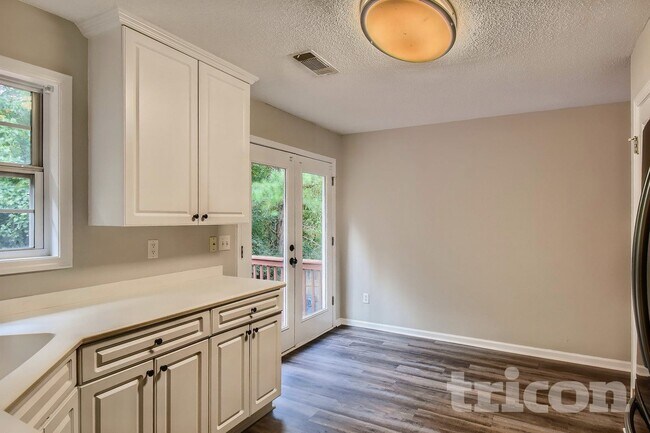 Photo - 1309 Vine Cir