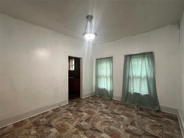 Photo - 311 W Spring St House