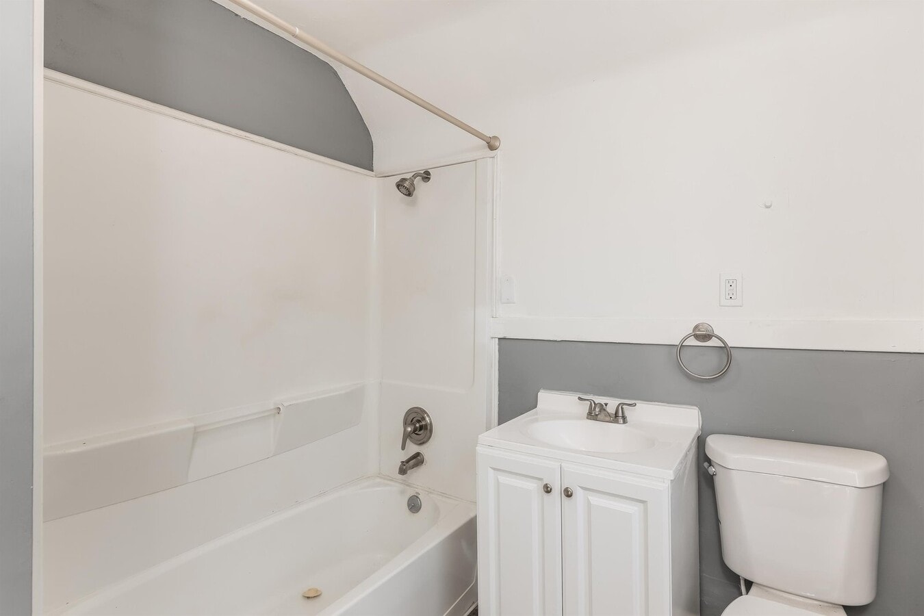 Photo - 2109 Claussen St