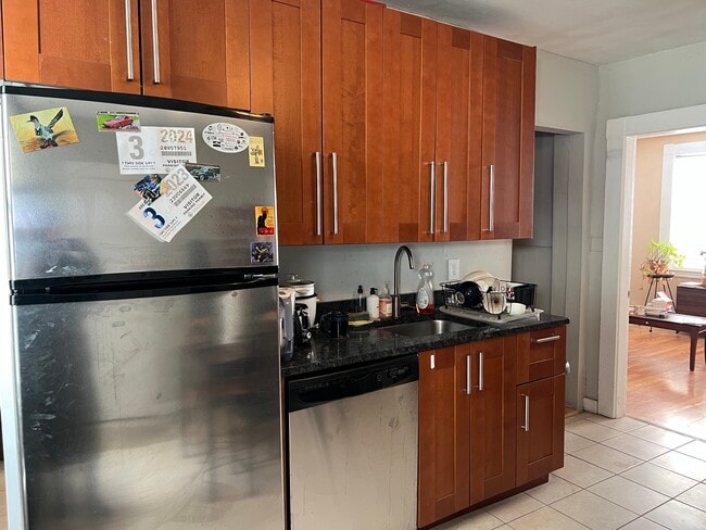 Photo - 273 Cardinal Medeiros Ave Unit 1