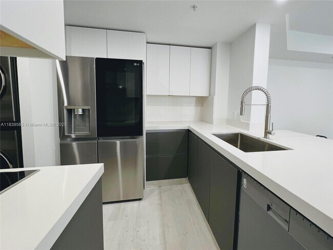 Photo - 701 Brickell Key Blvd Unit 1111