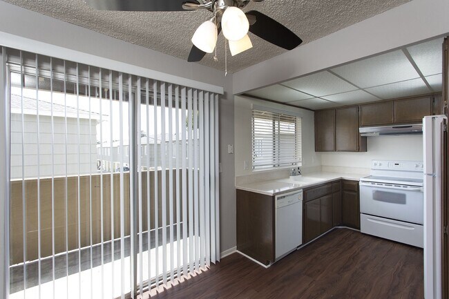 Photo - Garrett Gardens