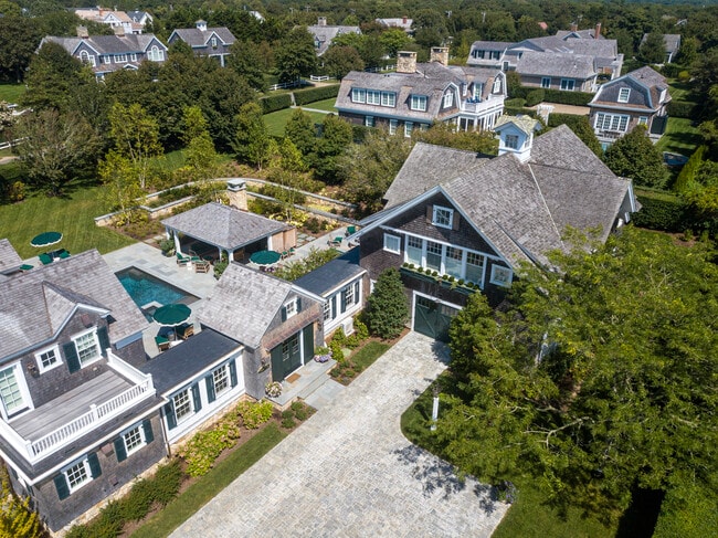Photo - 3 Field Club Ln