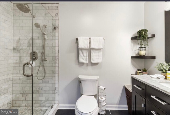 Photo - 624 Jasper St