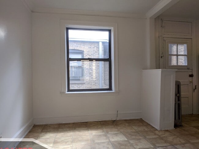 Photo - 2332 N Spaulding Ave Unit 3A