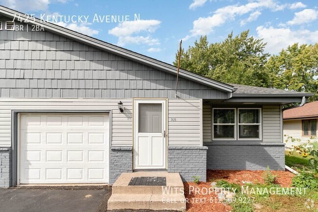 Building Photo - Great 4 BR / 2 BA Twin Home in Brooklyn Park