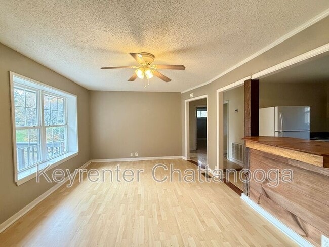 Photo - 5 Gaylord Dr