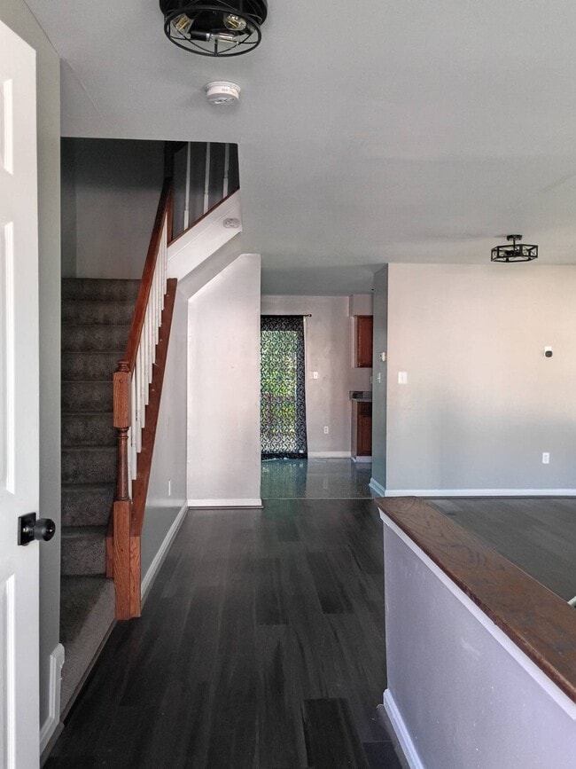 Photo - 8901 Harkate Way
