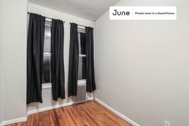 Photo - Room in Shared 4 bed/2 bath home Unit B