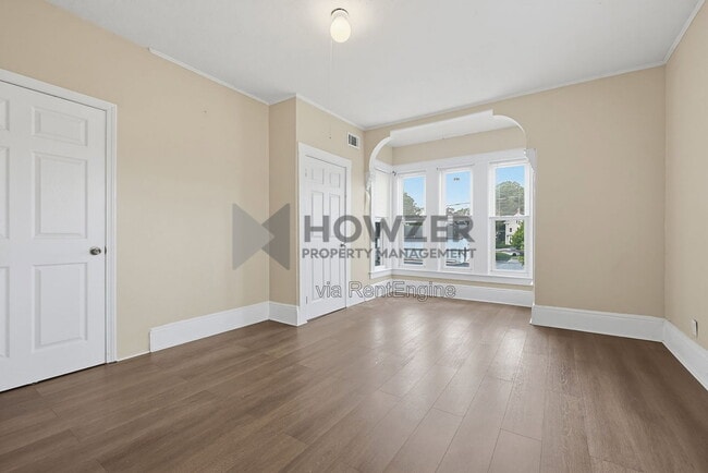 16 Chester Ave Unit 16