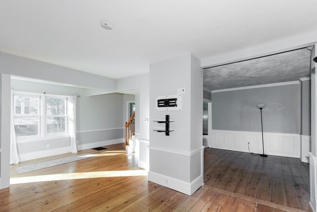 Photo - 30 Ashland St