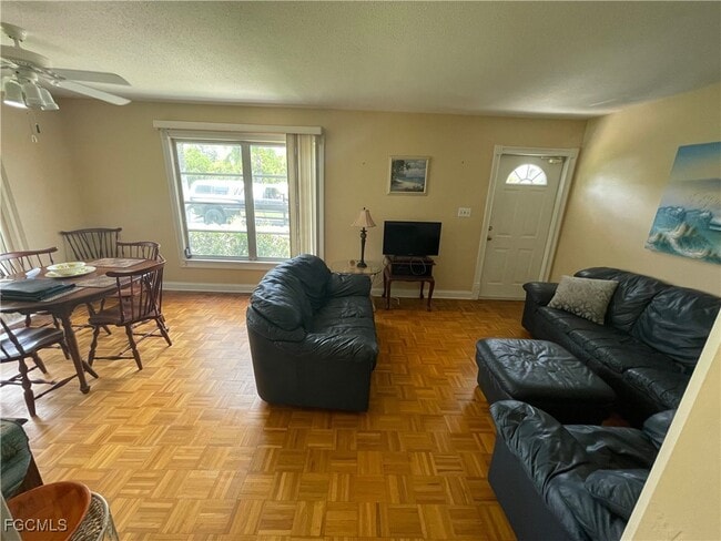 Building Photo - 10 Tangelo Ct Rental