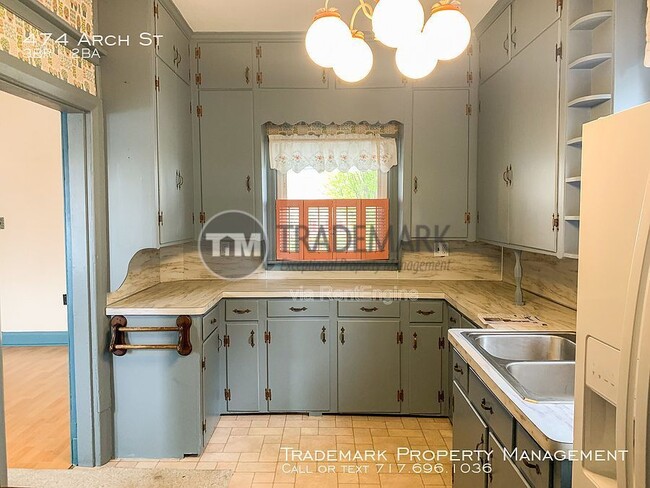 Photo - 474 Arch St