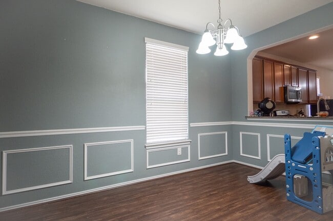 Photo - 1414 S Maple Dr