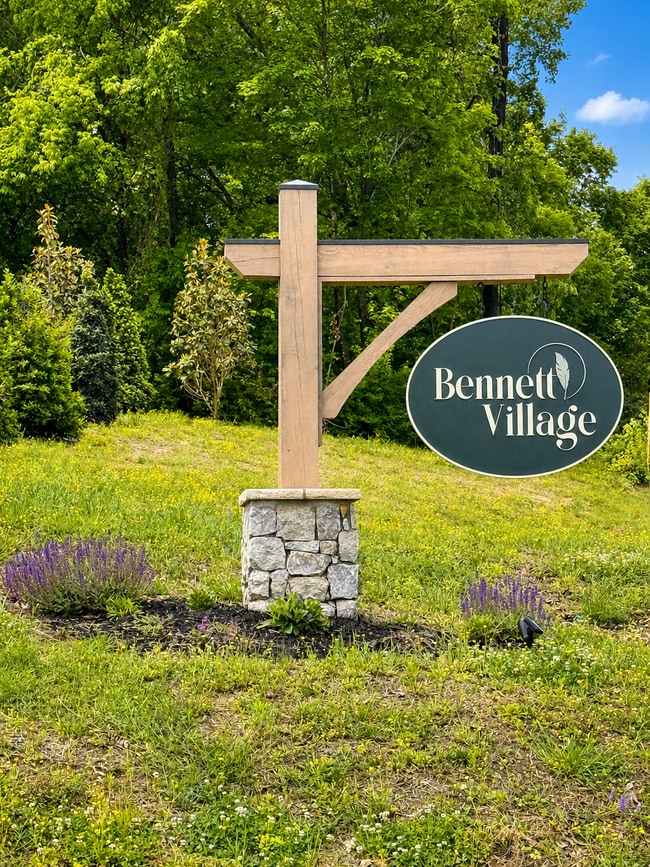 Photo - 1821 Bennett Vlg Dr
