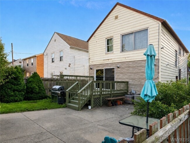 Photo - 19 Hobmoor Ave