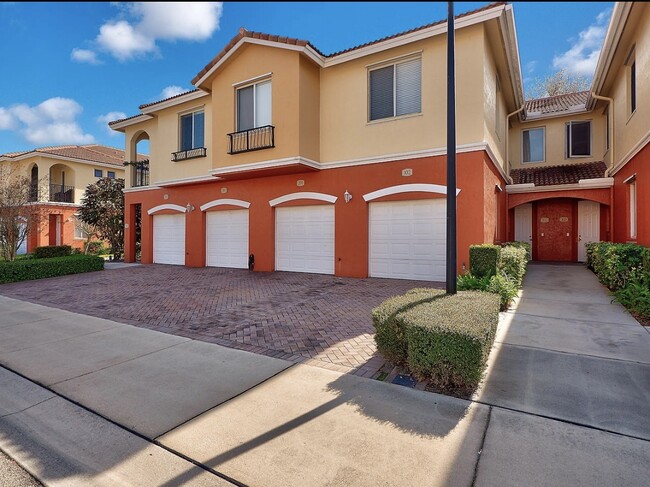 Photo - 42 SE Sedona Cir Townhome