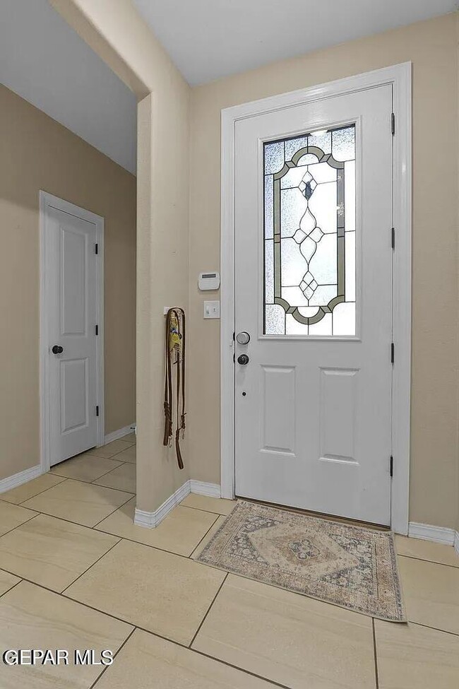 Photo - 6457 Harapon St