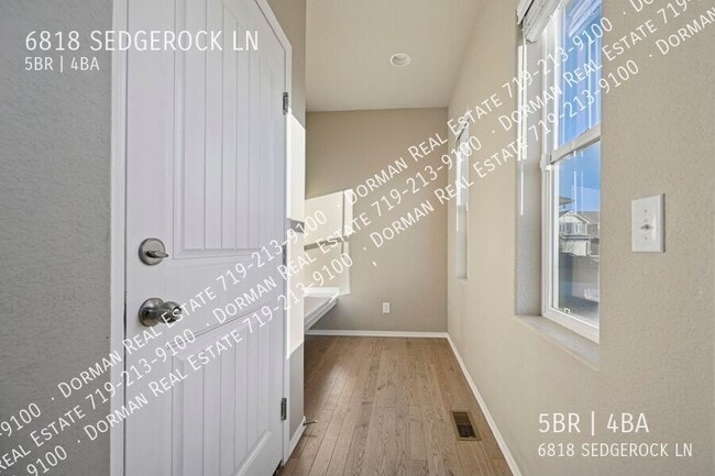 Photo - 6818 Sedgerock Ln