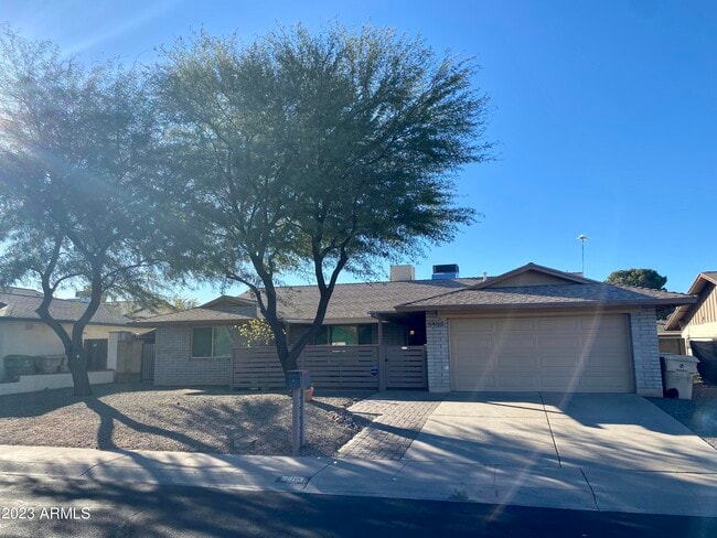 Photo - 5403 W Acapulco Ln