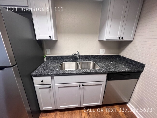 Photo - Modern 1-Bed Condo with Pool Access - Walk to Moncus Park Unit 111