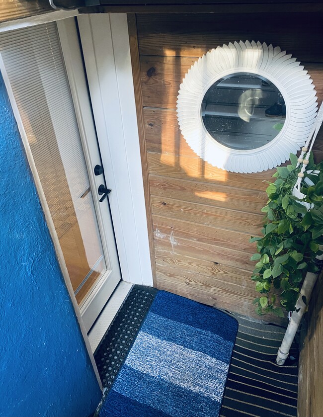 Building Photo - 3618 6th St S Unit 6th Street