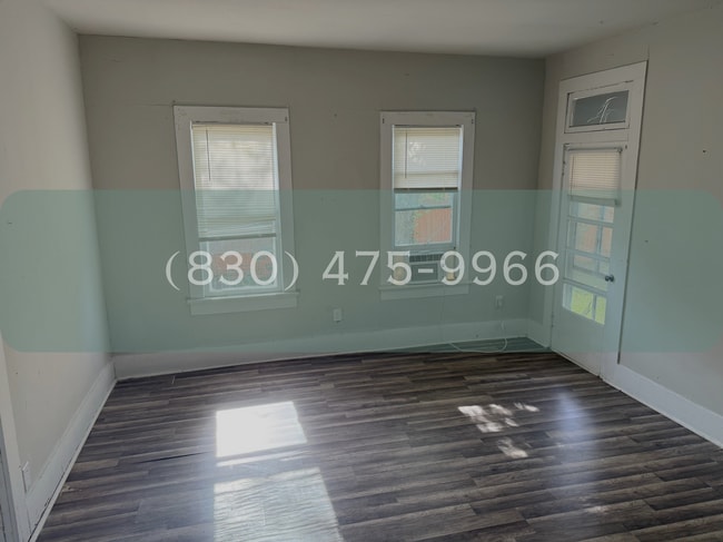Photo - 424 W Kenedy Ave