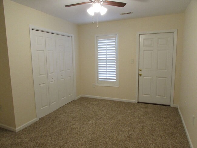 Photo - Cute, Move-in Ready 1 Bedroom/1 Bath Condo - Attached One Car Garage - Washer/Dryer Included - Co...