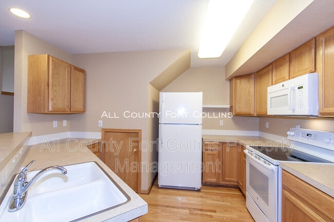 Photo - 3945 Landings Dr Unit A7