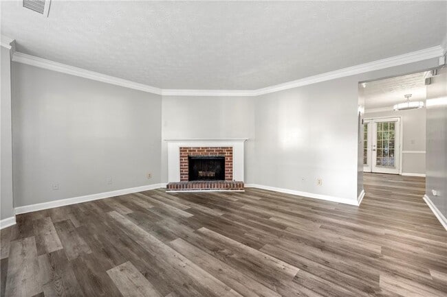 Photo - 1068 Huntington Trce SE