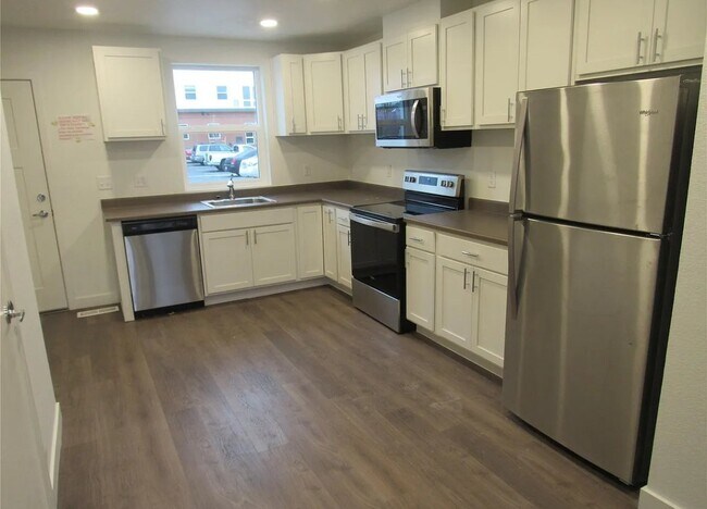 Photo - 2207 E 37th Ave Unidad 1