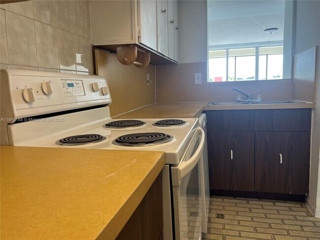 Photo - 9210 Fontainebleau Blvd Unit 501