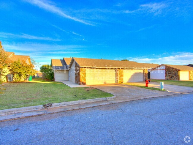 Building Photo - 10104 Shadowridge Dr Rental