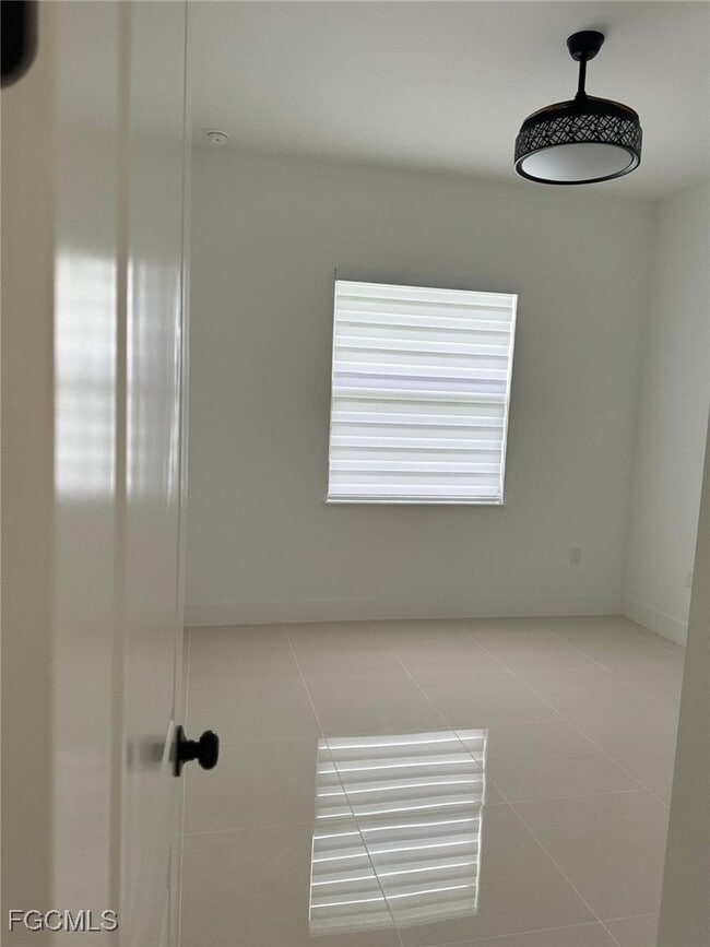 Photo - 505 E 8th St