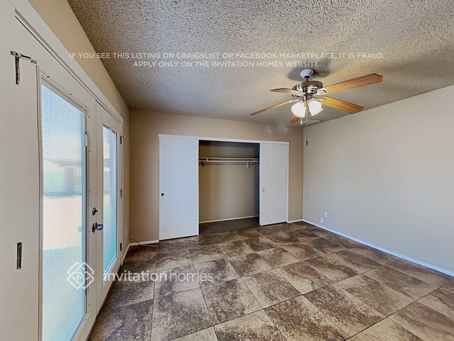 Photo - 8639 W Clarendon Ave