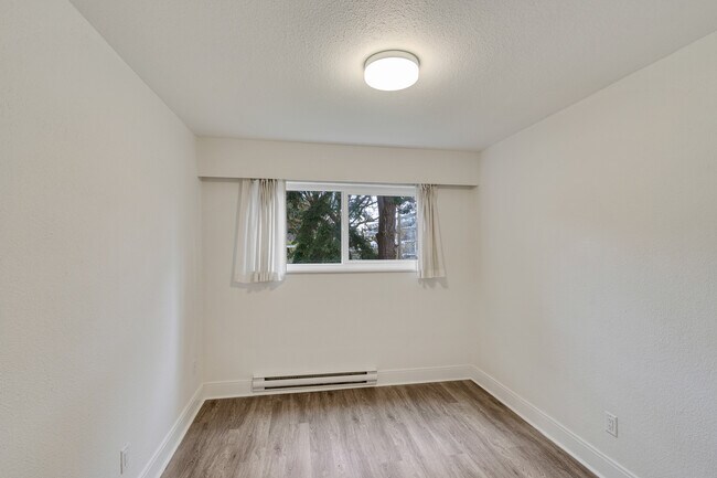 Photo - Green Acre Apartments