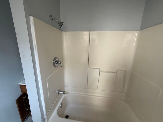 Photo - 219 N 9th St Unit Apt 2
