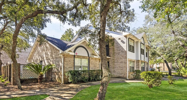 Cross Oaks Apartments