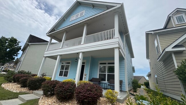 Photo - 68 Heritage Pky