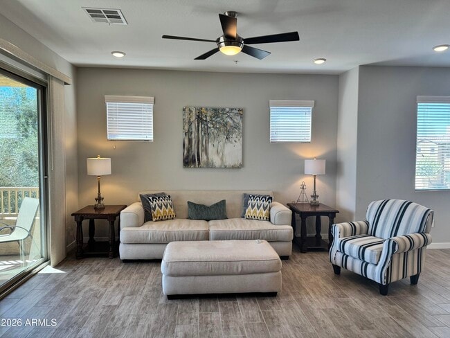 Photo - 250 W Queen Creek Rd