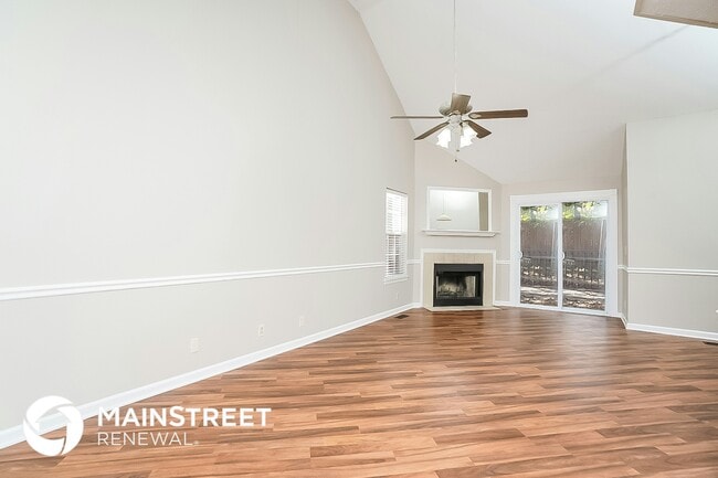 Photo - 4068 Calumet Dr