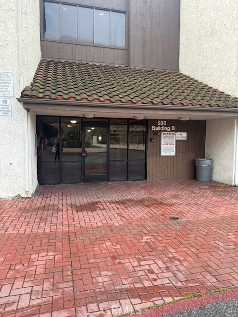 Building Photo - 600 W 3rd St